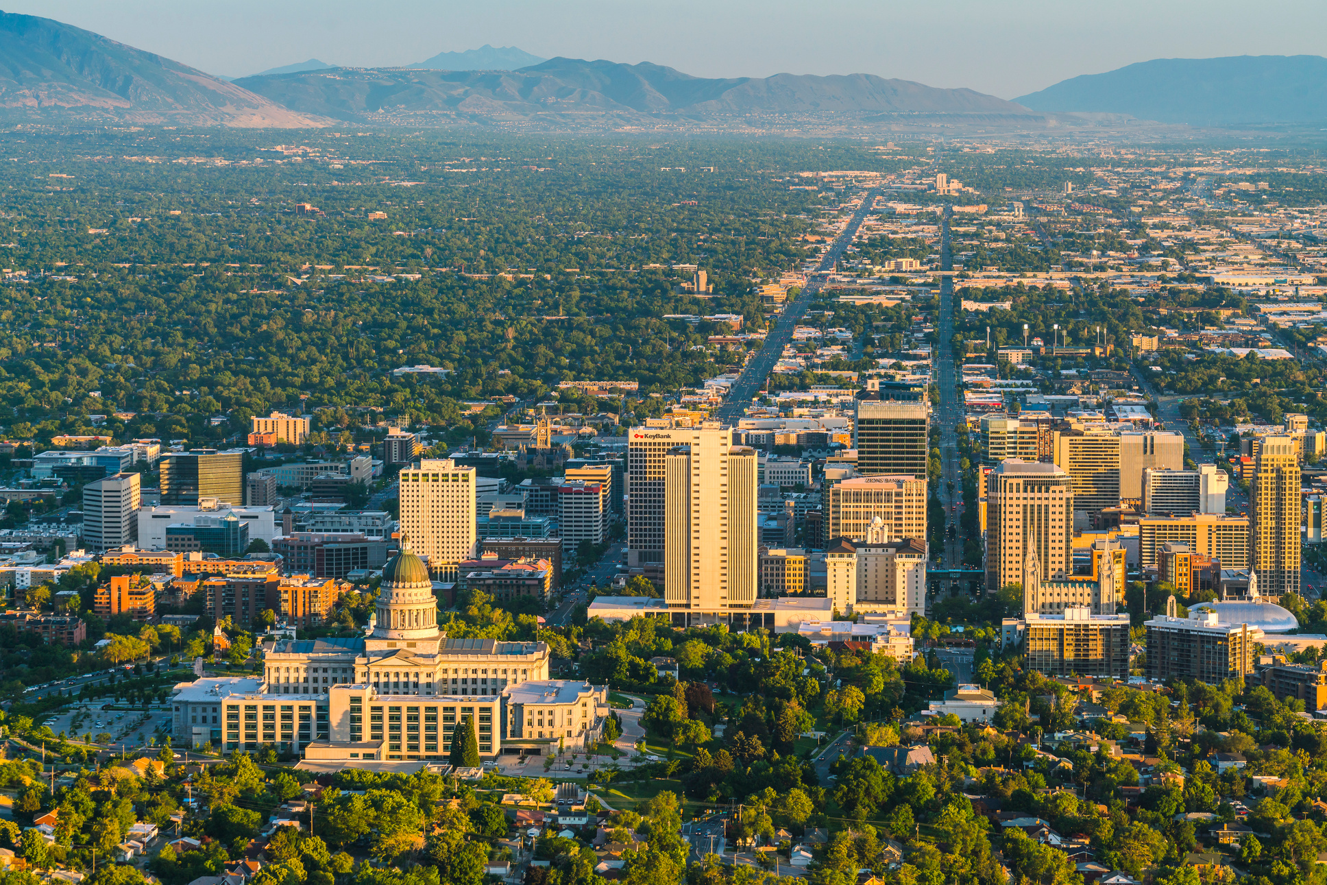 salt lake city,utah,usa. 2017/06/14 : beautiful salt lake city at sunset.